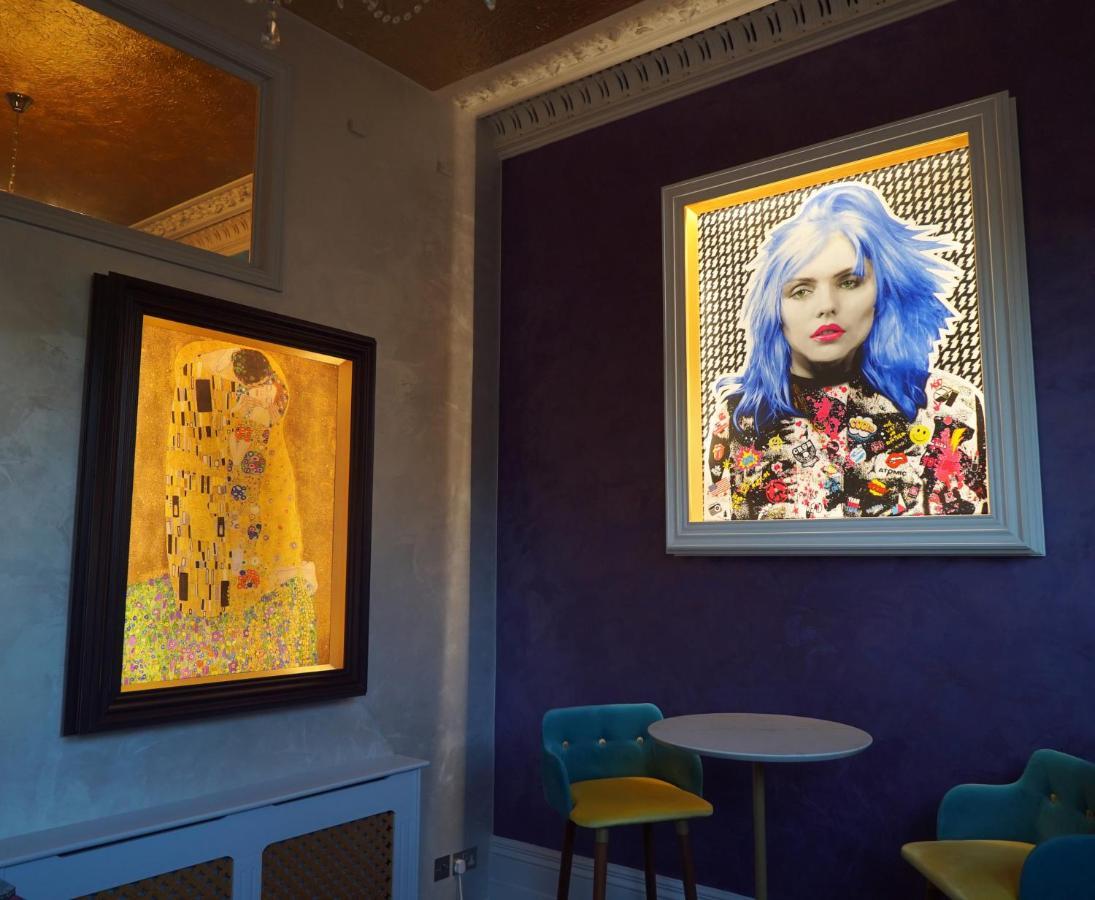 Vibrant Bohemian Seafront Flat * Brighton